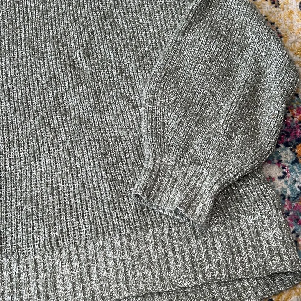 • - Picture 3 of 8